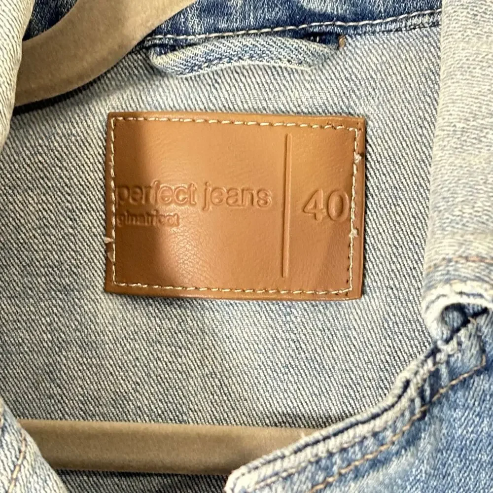 Gina Tricot Classic Denim Jacket Blue Size 40 M 12 Button Front Casual Style - Picture 5 of 5